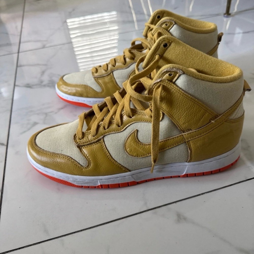 [DV7215-700] Mens Nike Dunk High 'Wheat Gold Safety Orange' size 12